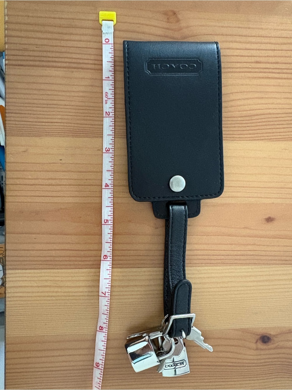 Coach Black Leather Luggage Tag with One set of lock and keys - Picture 2 of 5